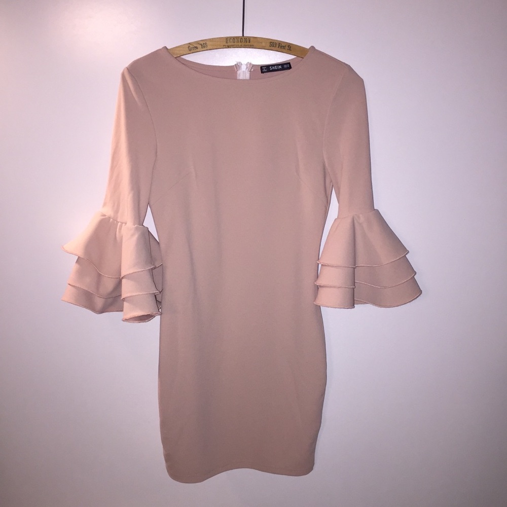 Shein pink blush dress Beautiful XS fitted bodycon flare bell sleeves